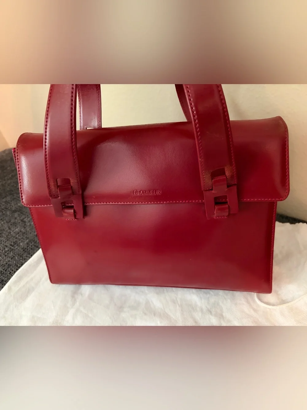 Le Tanneur Leather Handbag in Dark Red - Picture 2 of 15